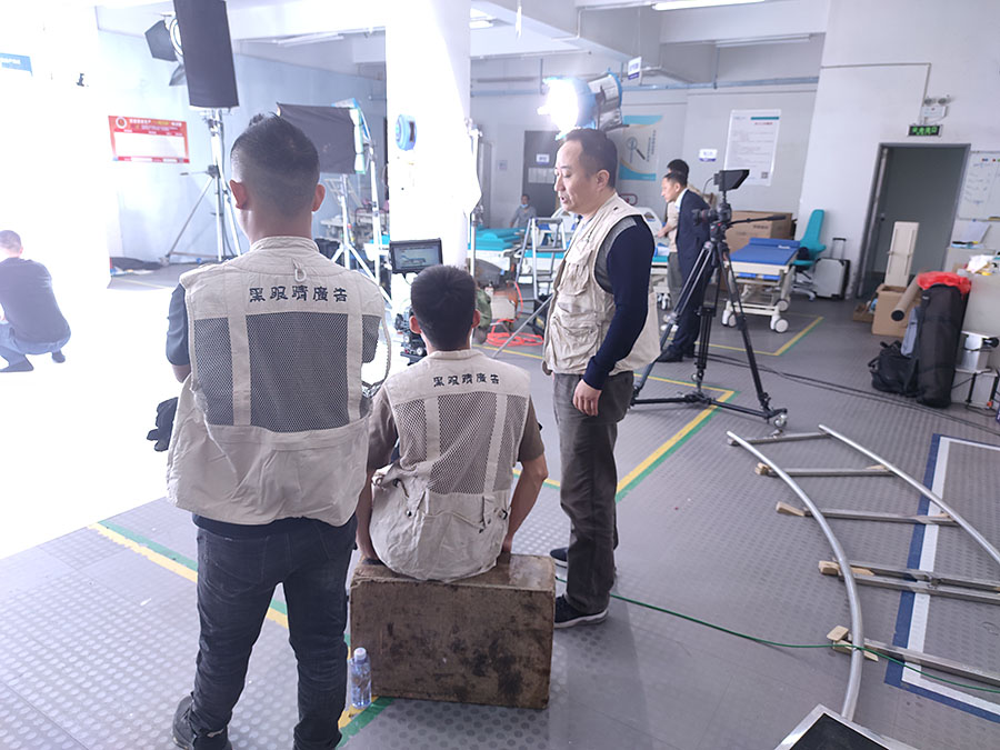 黑眼睛廣告為泰樂康科技拍攝產(chǎn)品短視頻現(xiàn)場(chǎng)