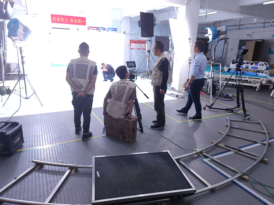 黑眼睛廣告為泰樂康科技拍攝產(chǎn)品短視頻現(xiàn)場(chǎng)